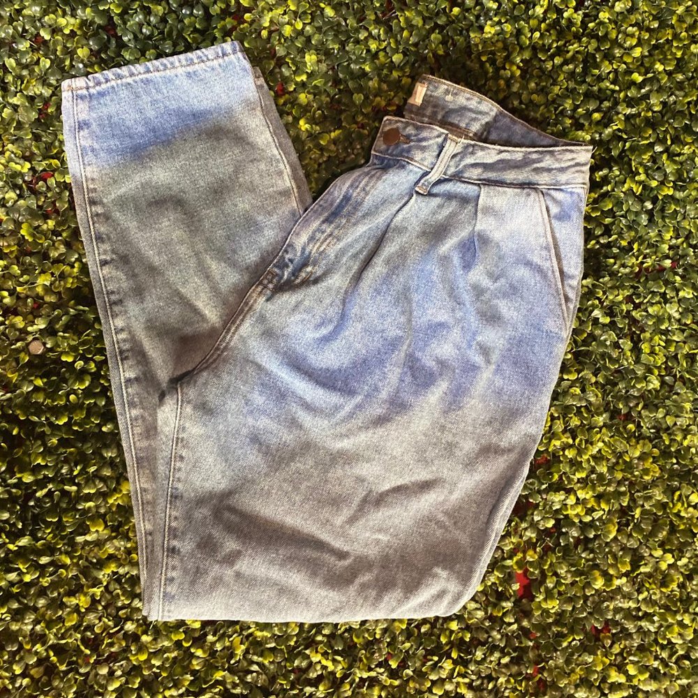 Nova Vintage Size 31 Denim High Waist Pleated Skinny Jeans